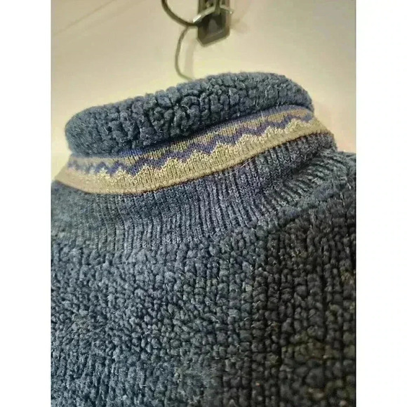 Women's Size Medium Vintage USA Made Columbia Deep Pile Blue Navy Fleece Jacket - Picture 5 of 6